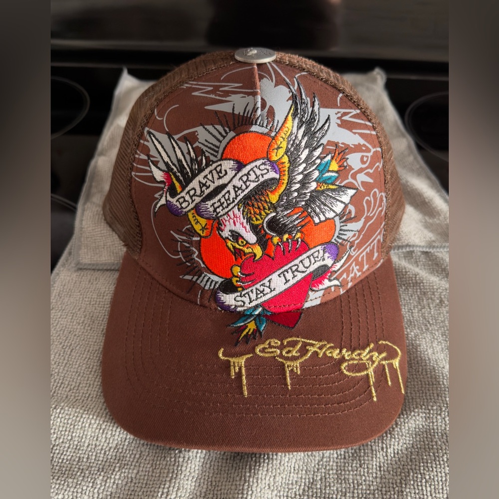 Ed Hardy • Brown Embroidered Eagle ‘Brave Hearts Stay True’ Hat • Adjustable